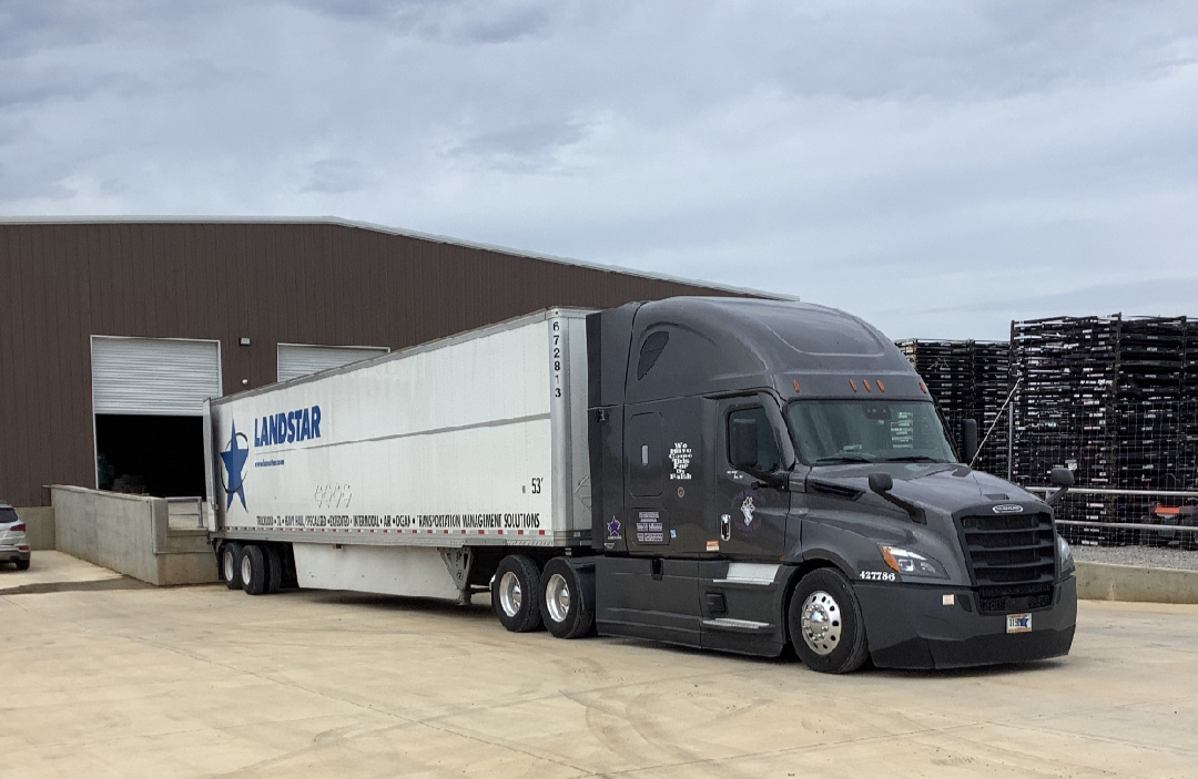 A picture of our senu-truck in a loading dock.